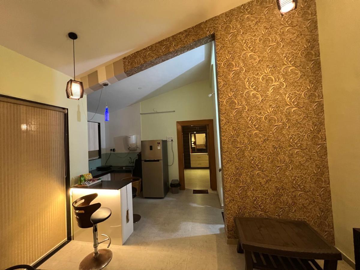 Serenity 1Bhk Apartment, 알리바그 외부 사진